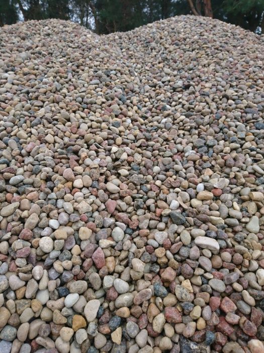 BEZ MARGLA Żwir 2-16, 8-16, 16-32mm kolorowy w workach i luz drenaż