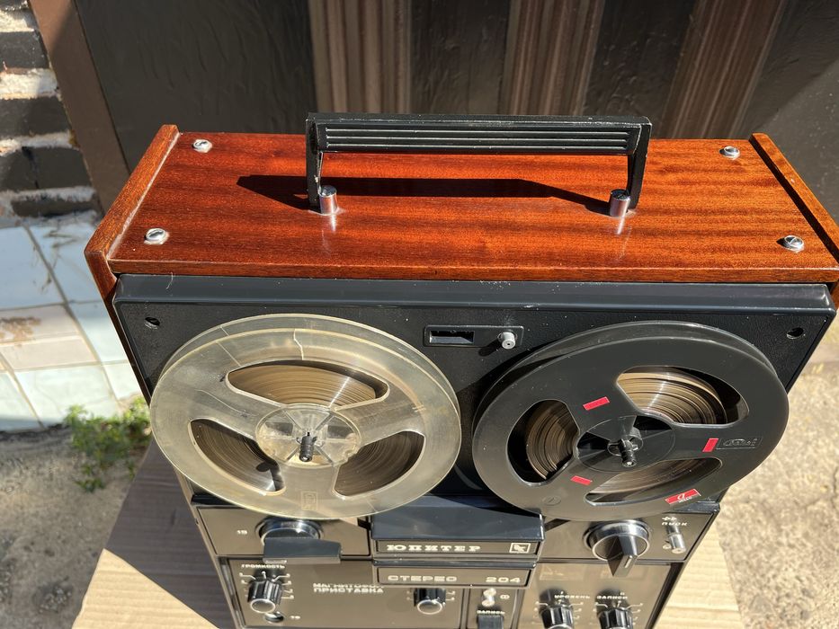 Магнитофон Юпитер - 204 !