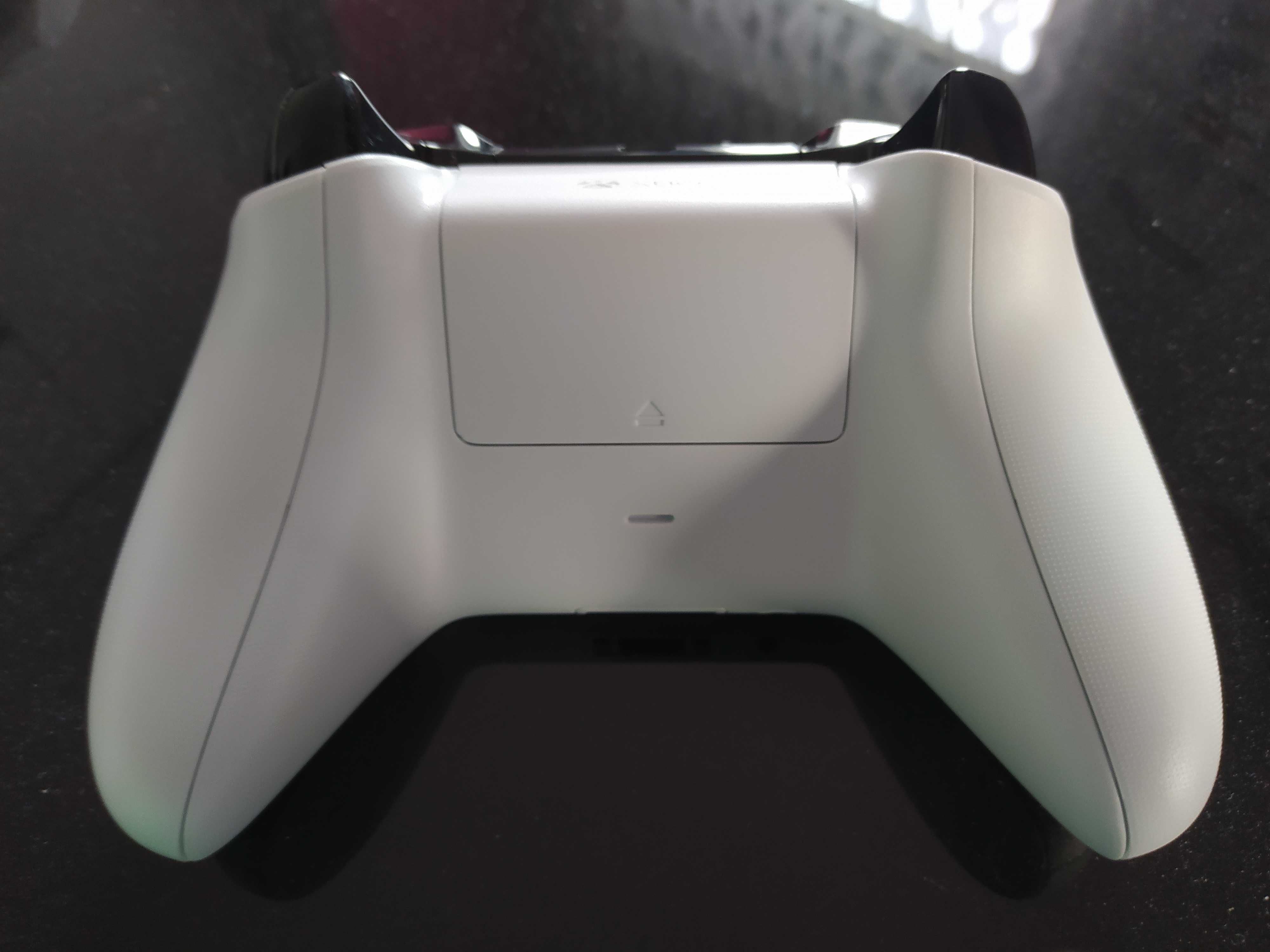 Pad kontroler do gier konsoli Xbox one series biały Nowy