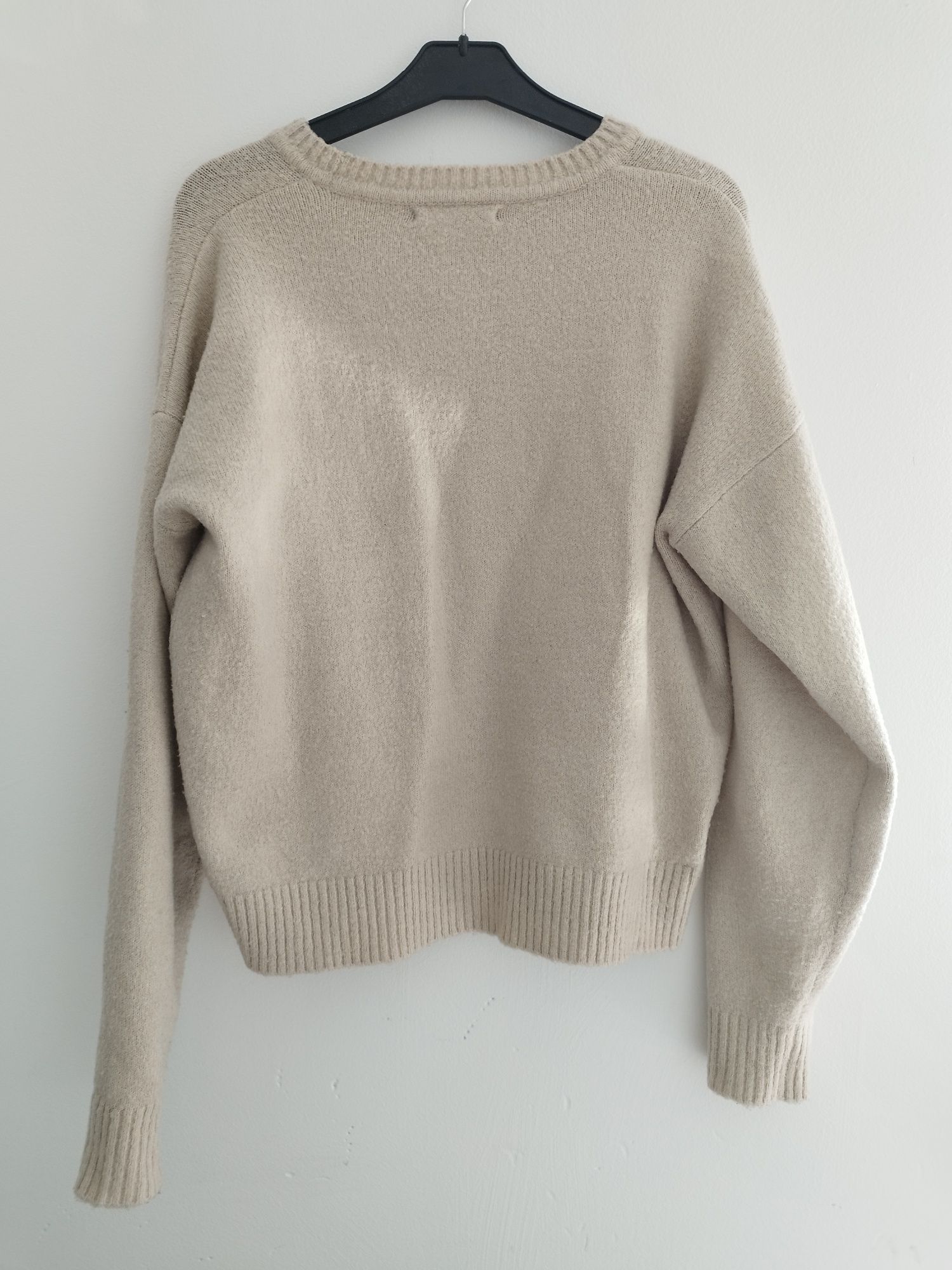 Beżowy sweter z lisem House, oversize M/L