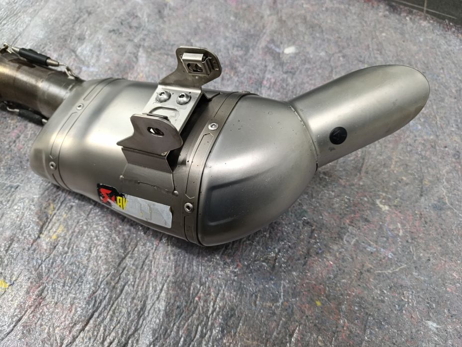 Wydech tłumik Akrapović Yamaha MT-09 Tracer