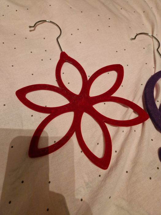 Wieszaki na bizuterie apaszki paski organizer