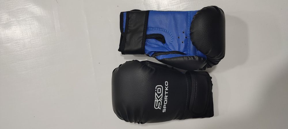 Боксерські перчатки 7 oz — ідеальні для юних спортсменів!