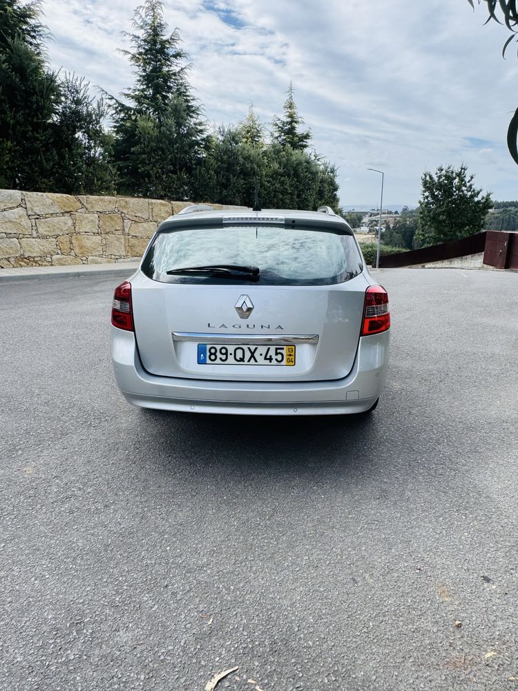 Renault Laguna break - Exclusive
