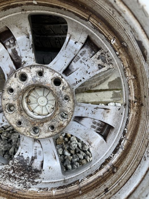 Felgi Styling 5x120 opony zima 205/55/16 BMW E60 E46 F11 F10 E90 VW T5