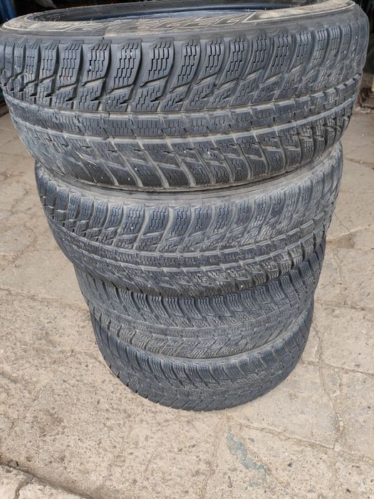 Opony zimowe 215/60 R17