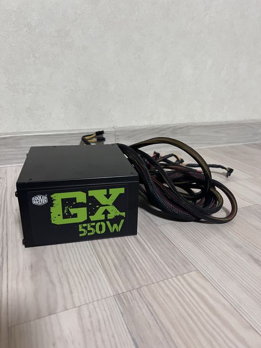 Cooler master GX 550W блок живлення, блок питания
