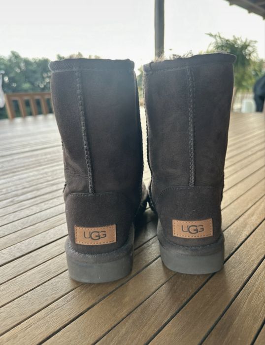 Botins Ugg castanhos
