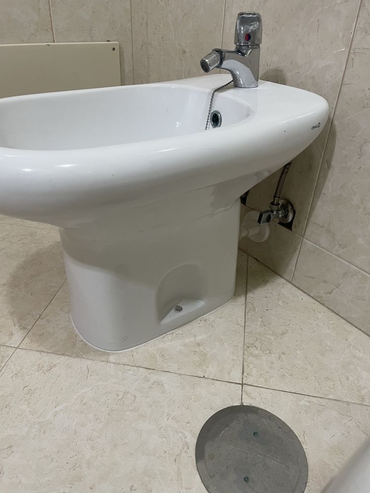 Dois Bidés Cifial