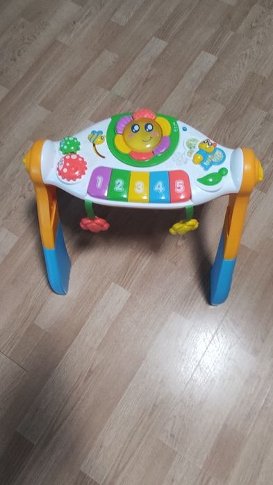 Dumel Discovery stoliczek karuzela