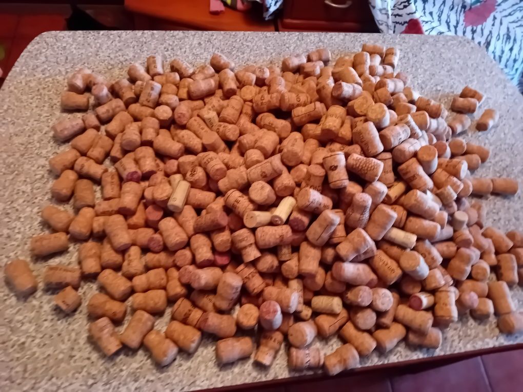 Conjunto de Rolhas de Cortiça
