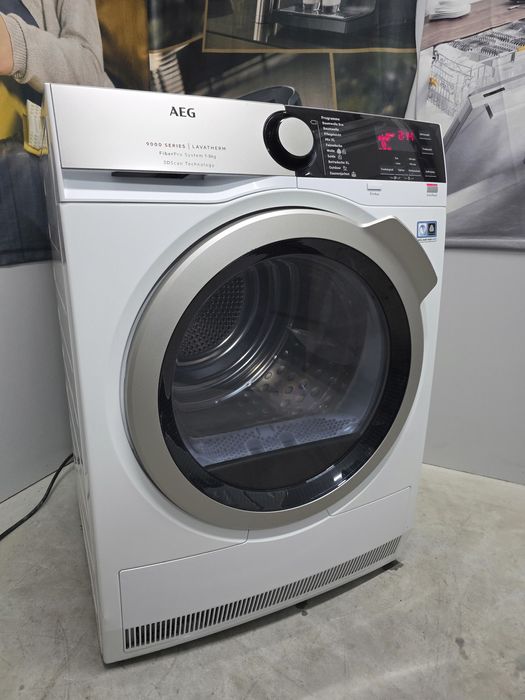 Сушильна машина AEG 9000 serie 2023 рік  A+++ сушіння пуховиків 8кг