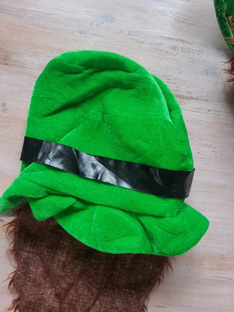 Czapka z brodą przebranie Dzień Świętego Patryka dla dorosłych. H004