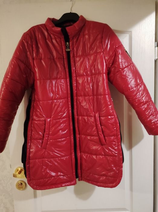 Elegancka nabłyszczana kurtka