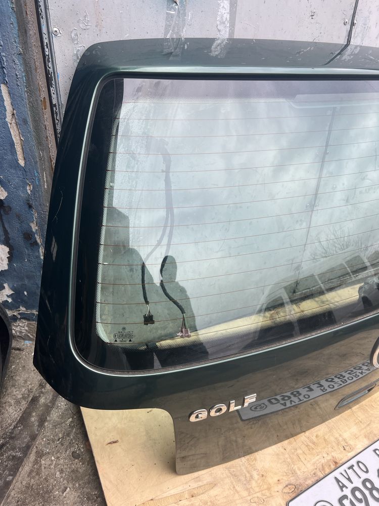 Кришка багажника Volkswagen Golf 4 Кляпа Гольф 4