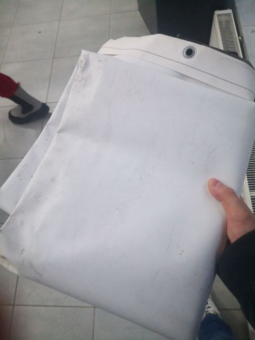 Банери, тенти, брезенти, сітки.Литі, водонепроникні, високої щільності