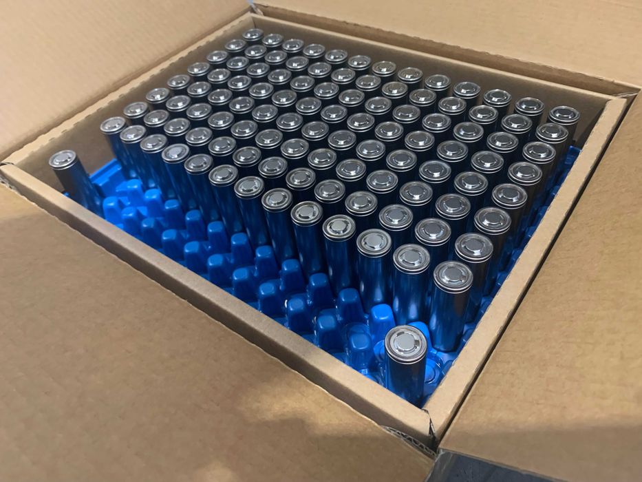 акумулятори ВАК формату 21700 до 13 мОм 5000 мАг 75-120 грн/шт.