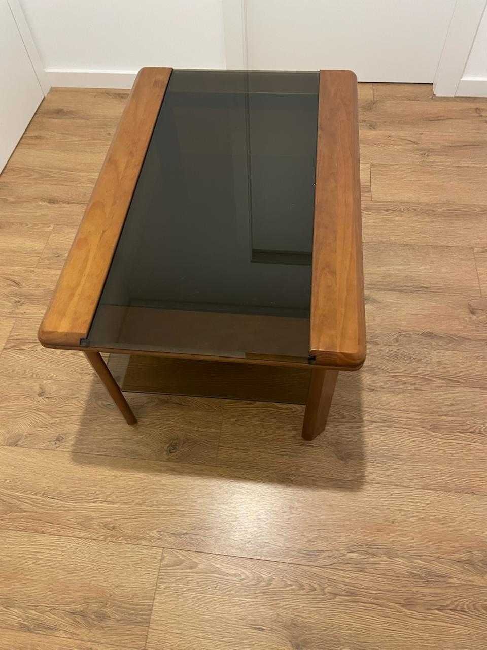Mesa de centro em madeira de cerejeira