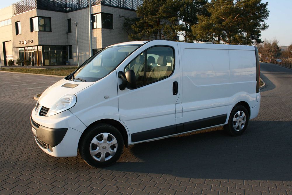 RENAULT TRAFIC/ Vivaro L1H1/ 2.0 DCI/ KLIMA / Oferta prywatna/ ZAMIANA