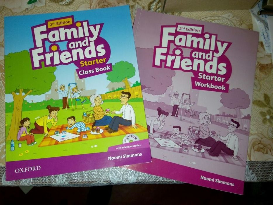 Комплект Family and Friends Starter и есть 1 класс полный комплект