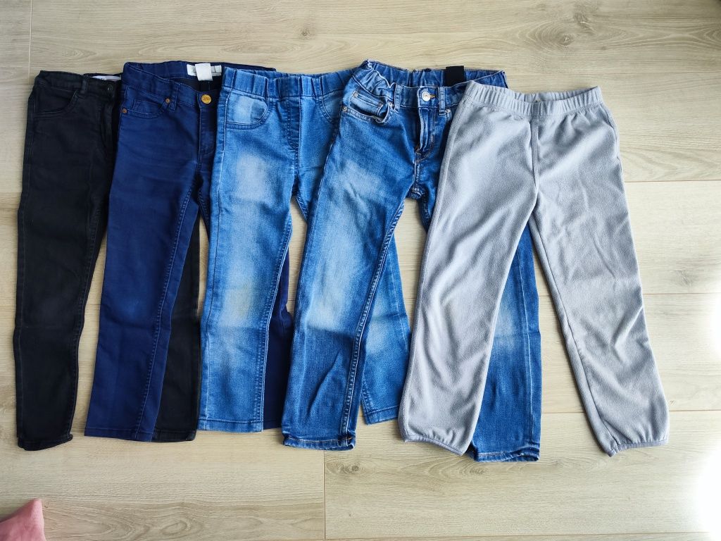 Zestaw ubranek dla dziewczynki paka bluzki spodnie jeansy rozmiar 110