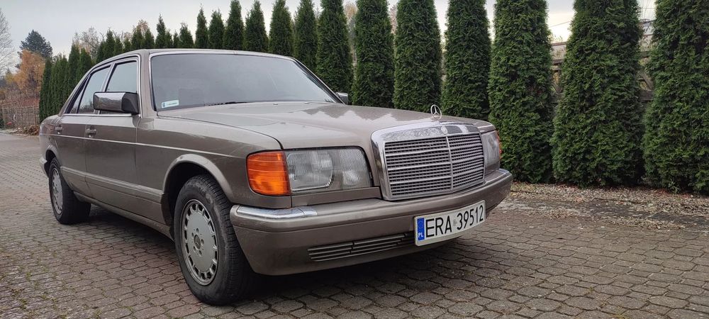 Mercedes-Benz Klasa S Mercedes W126 brązowy