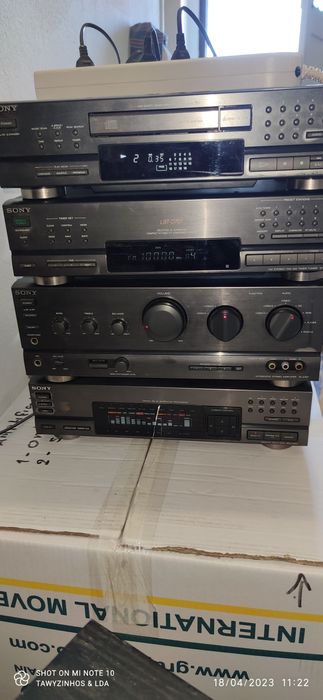 Sony 4 elementos + 2 colunas