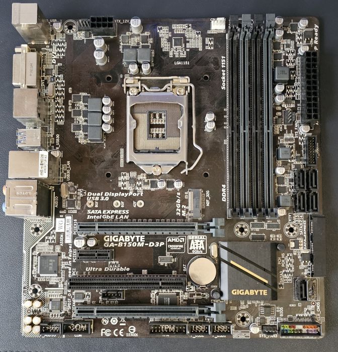 Материнська плата GIGABYTE B150-M