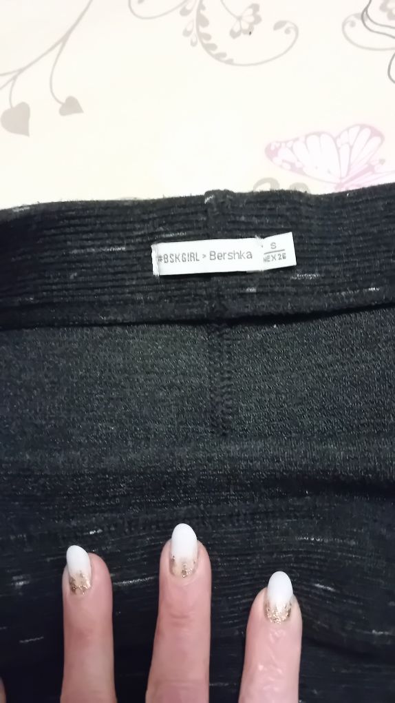 Saia Bershka S como nova