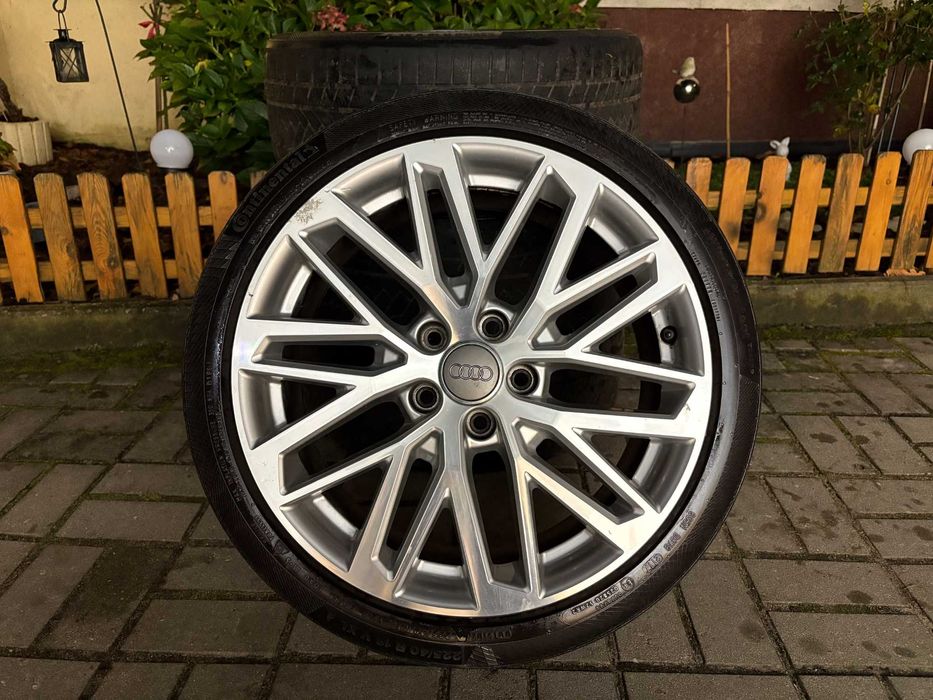 Oryginalne felgi Audi 18" S-line 5x112 A3 A4 A5 Golf Leon Octavia