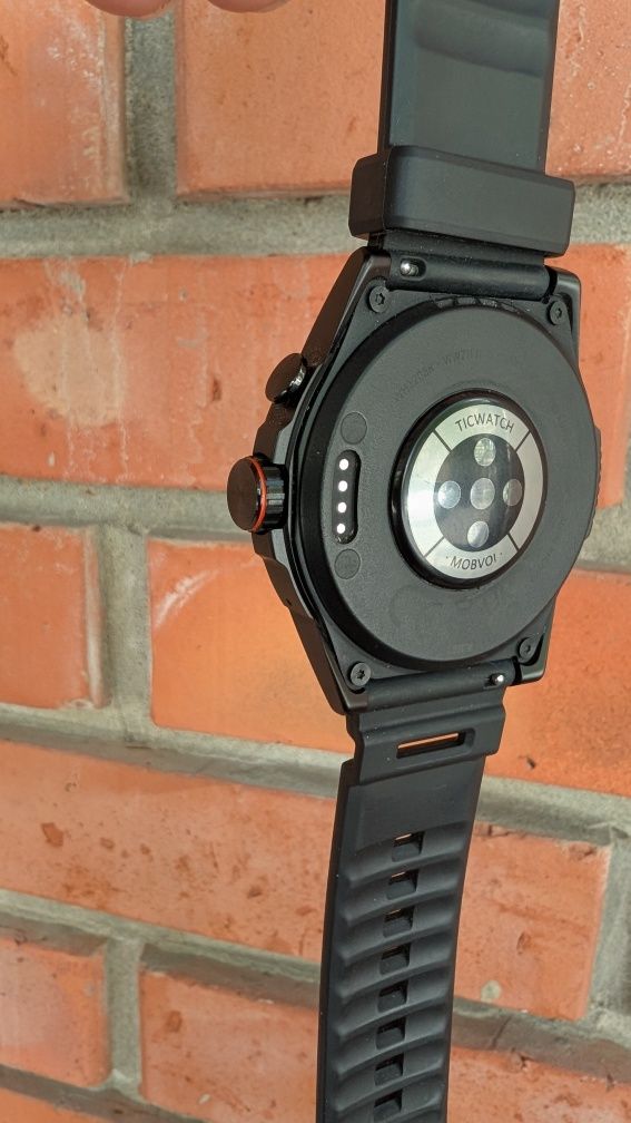 Mobvoi TicWatch Atlas чорні