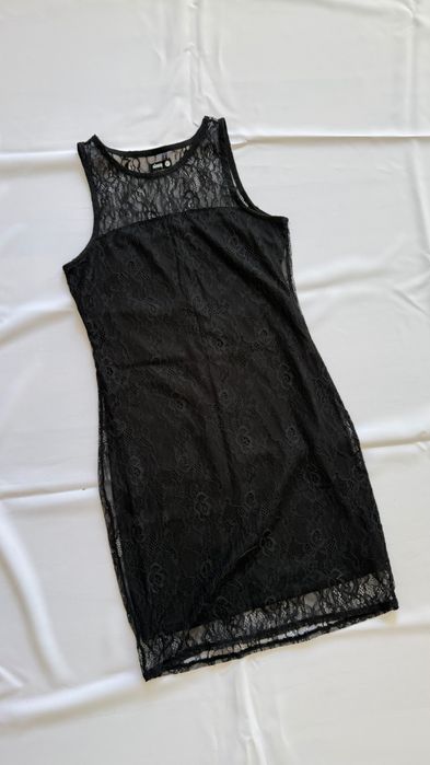 Sukinka mini obcisla body con czarna koronkowa, Sinsay rozm. M