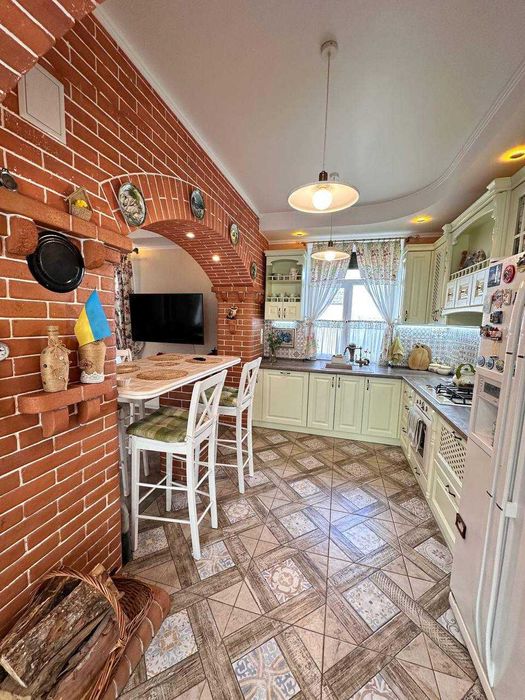 Затишний будинок у Сухому Лимані СК "Меркурій".