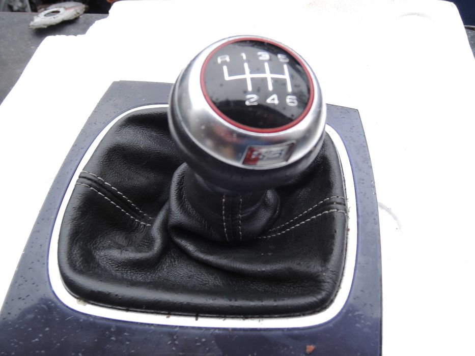 Gałka Zmiany Biegów Mieszek AUDI S3 8P  orginał manual 6b