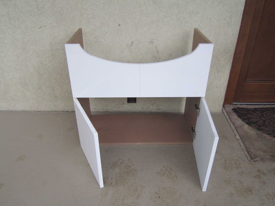 szafka pod dużą umywalkę nieużywana  szer 70, wys 63, gł 32,5 cm