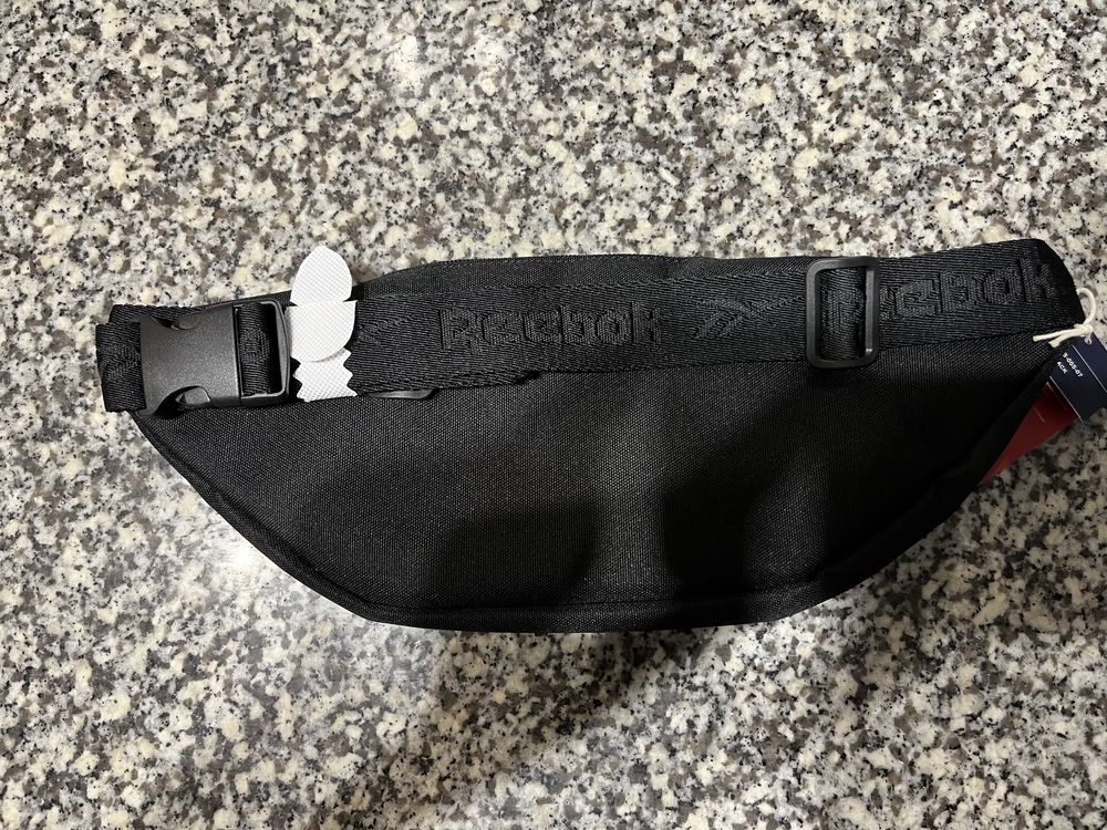 Сумка на пояс Бананка Reebok оригінал