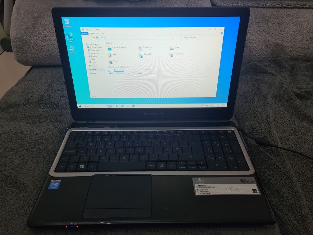 Packard Bell Easynote TE (Intel N2820 2.13ghz / 4gb Ram / SSD)