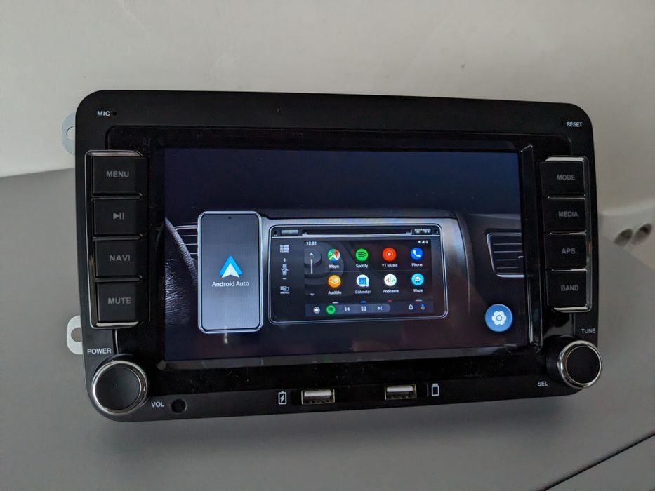 Магнітола 2/32GB CarPlay Android Auto VW Golf 5 6 Passat B6 B7 Skoda