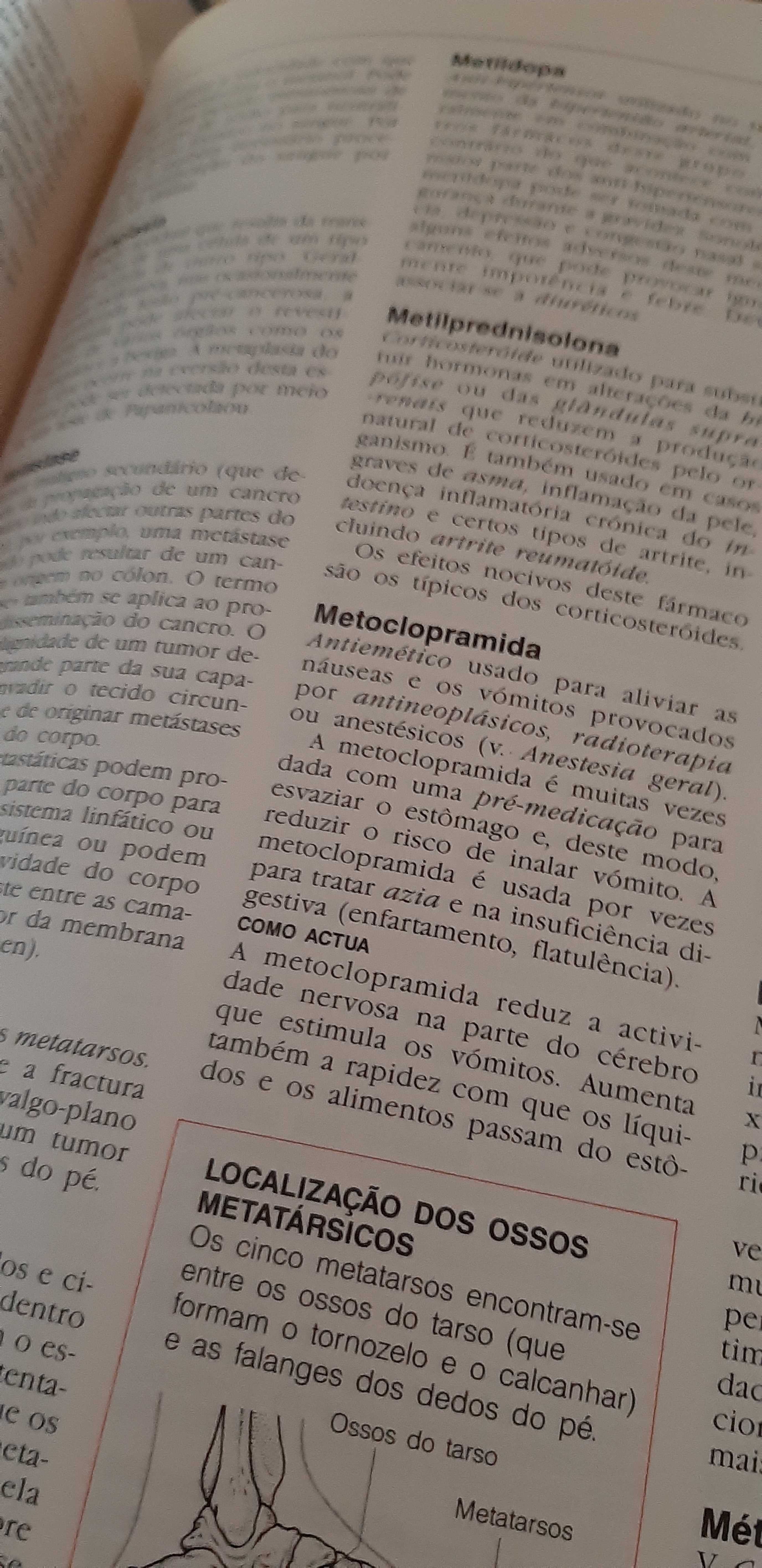 Enciclopedia da Medicina e Guia Médico da Familia