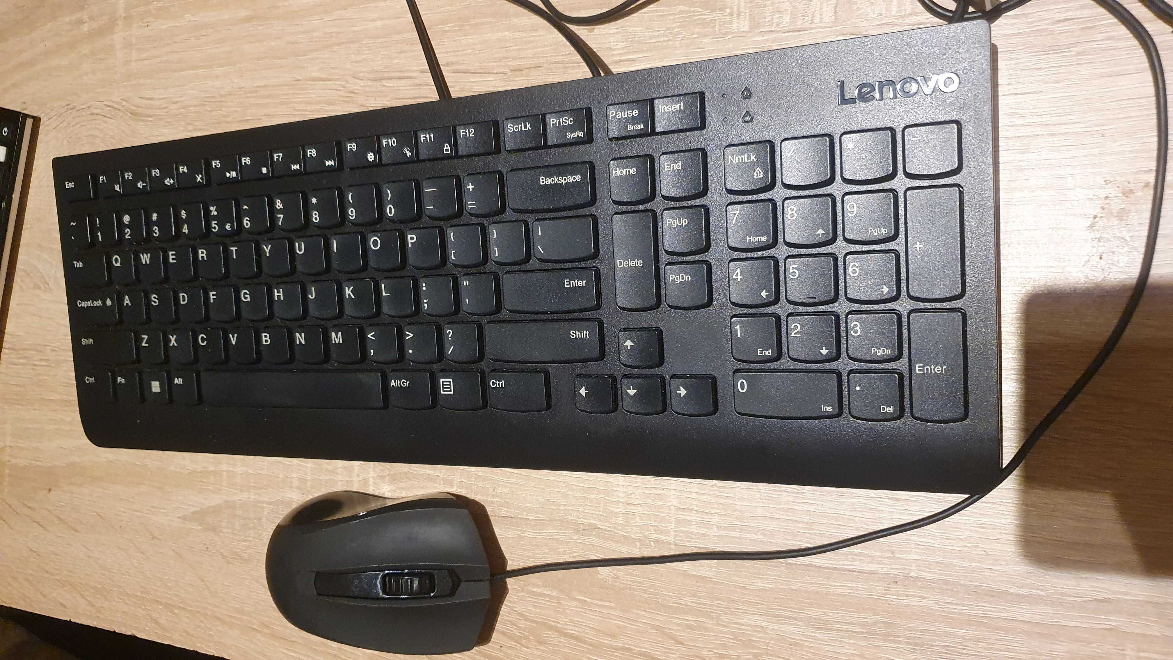 Komputer stacjonarmy MSI Windows 7 home premium klawiatura Lenovo mysz