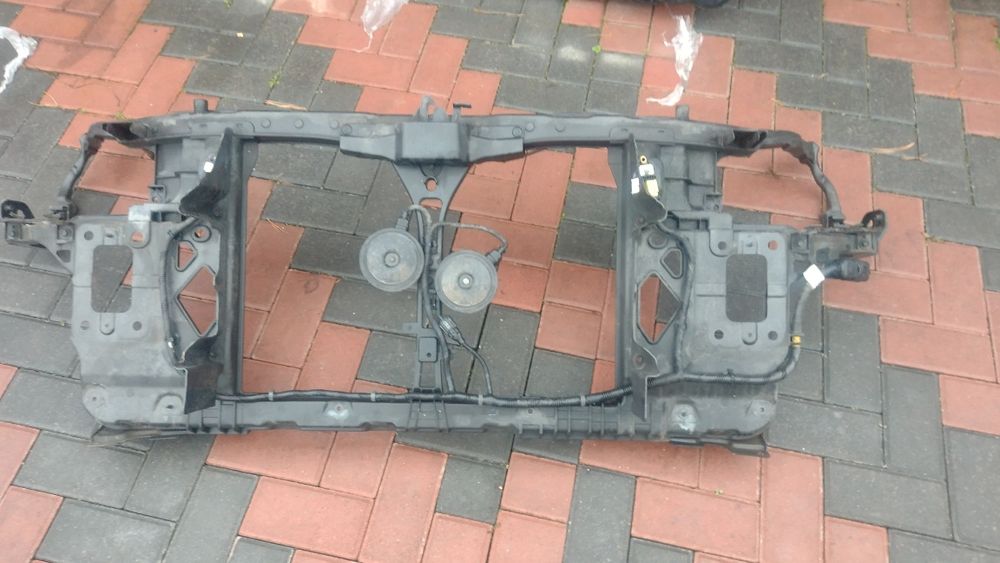 Установочна панель на Хюндай І30 2007-2012 телевізор