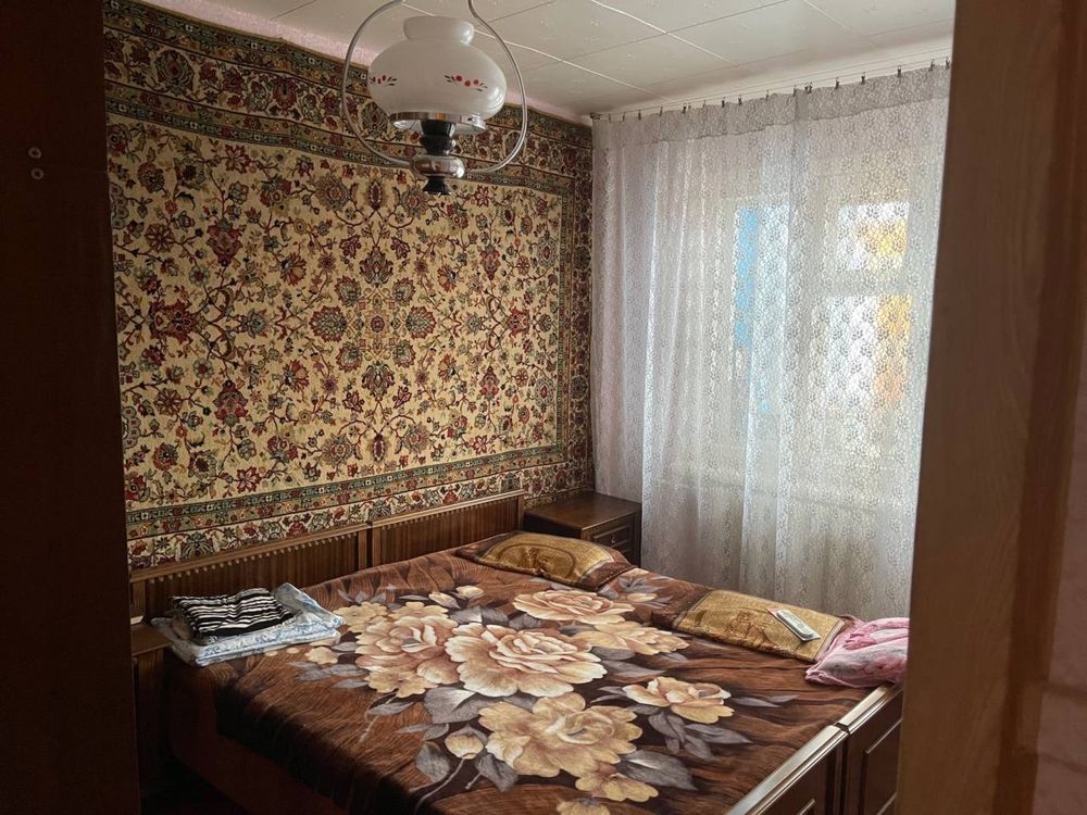 Продам СРОЧНО квартиру 4-х комн. в г.Курахово