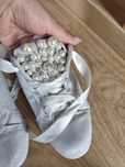 Sprzedam szare buty w rozmiarze 36