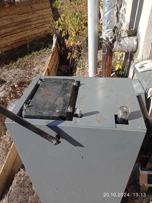 Котел твердопаливний