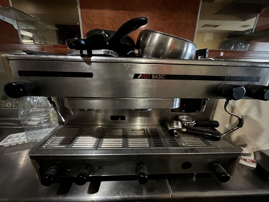 Material hotelaria, arcas, frigorifico, bancadas maquina cafe/gelo etc