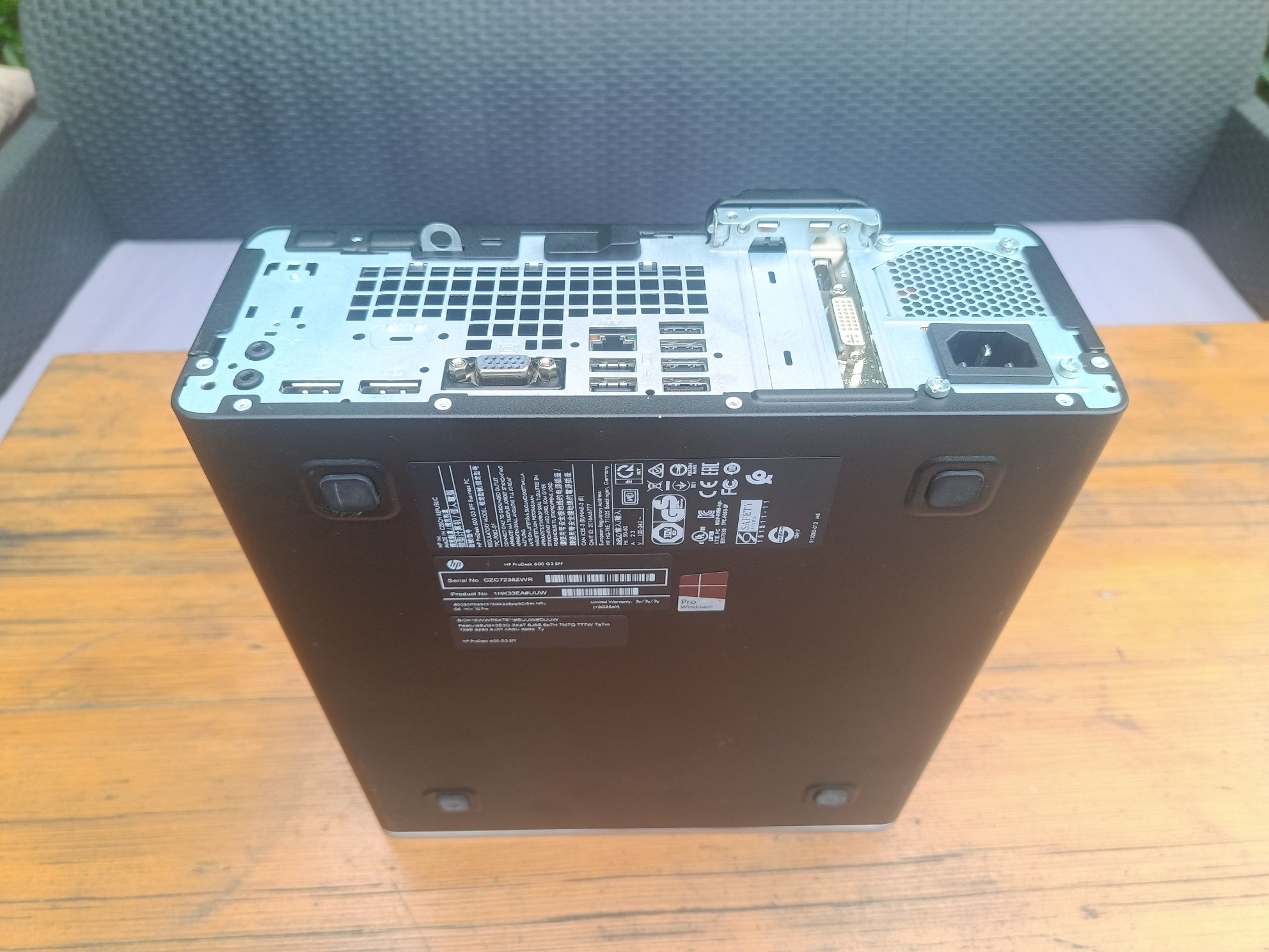 HP ProDesk 600 G3 SFF/SSD NVMe 256GB/i5-7500/DDR4 16GB/Win11