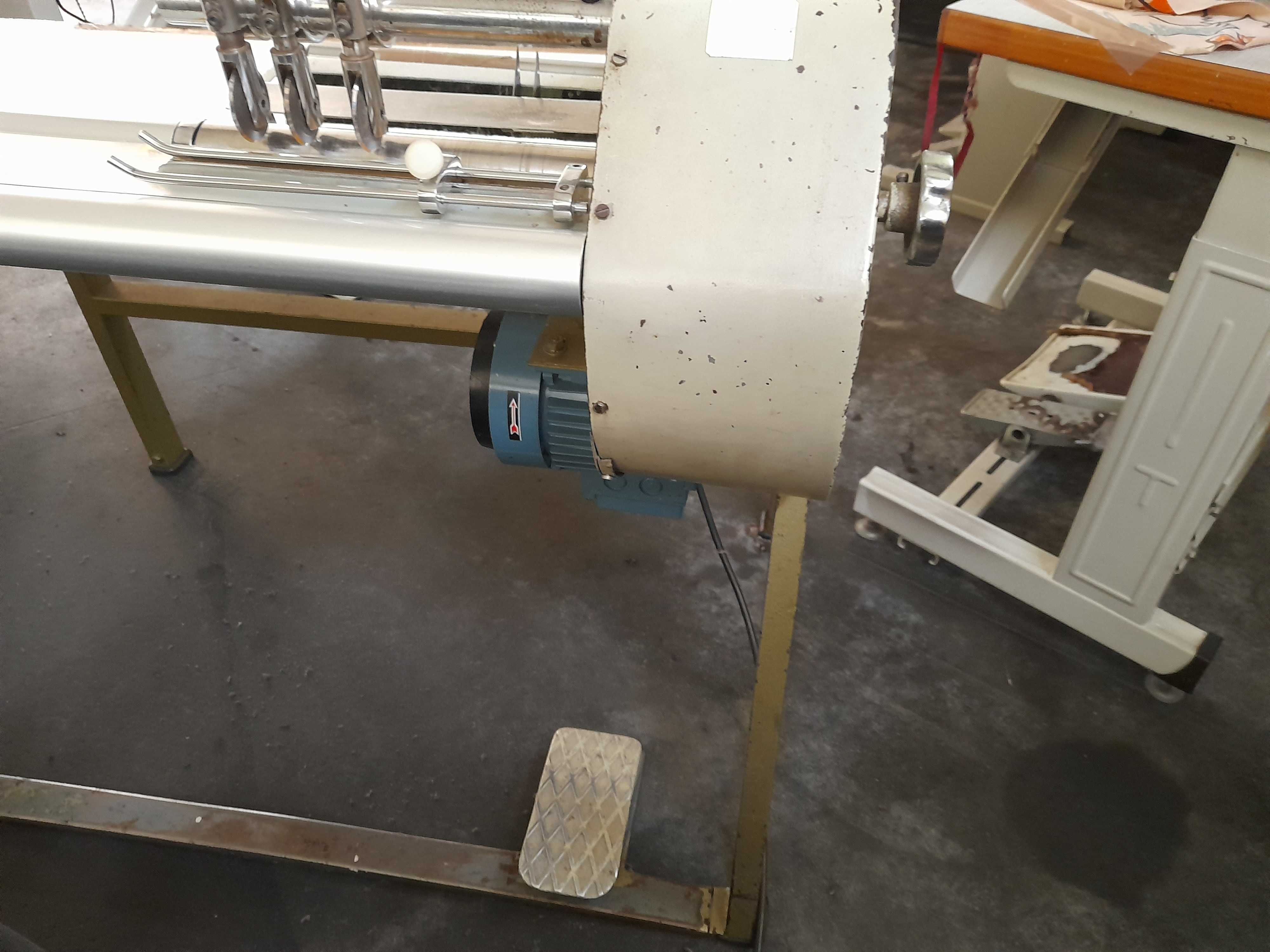 Máquina de cortar colarete