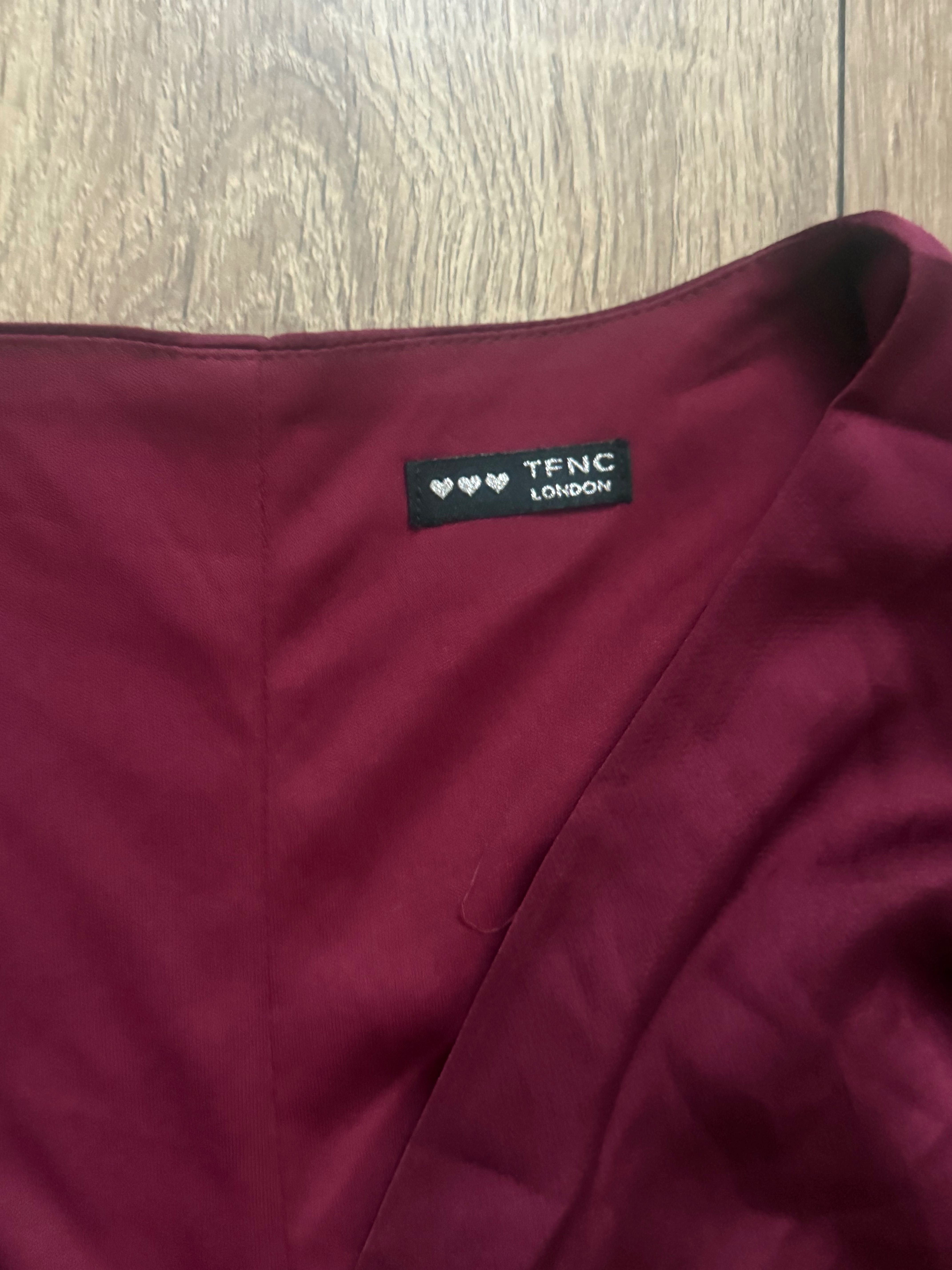 Suknia wieczorowa studniówka Bridesmaid Kimono TFNC rozm. M