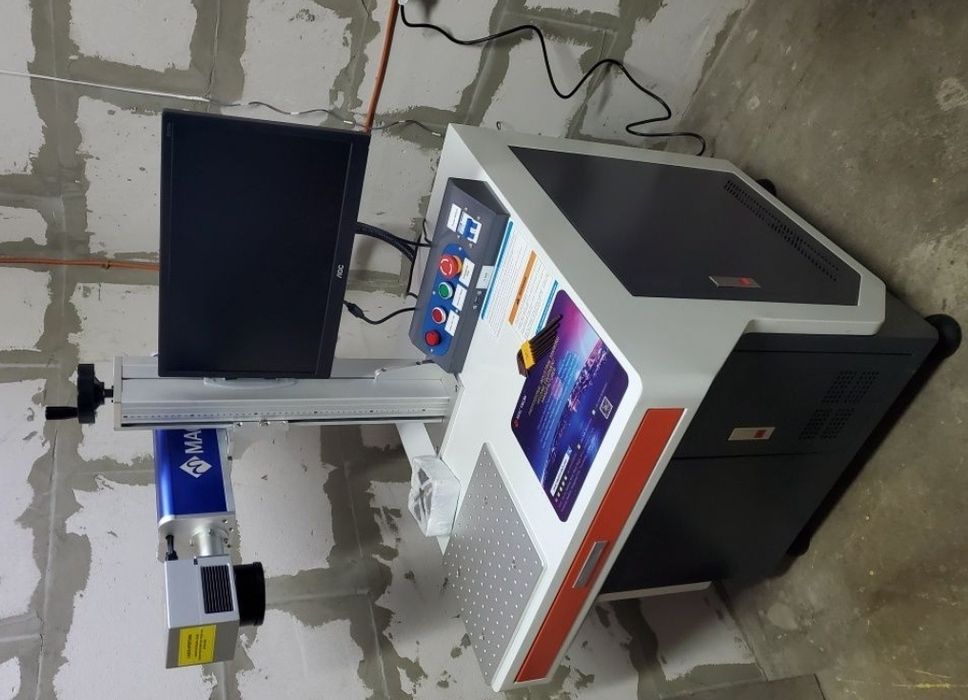 Оптоволоконный лазер для маркировки, гравировки, Raycus 30W