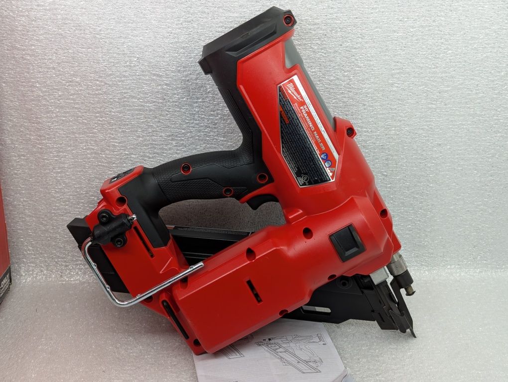 Milwaukee M18 2745-20 Акумуляторний нейлер 30° 90mm (FFN-0C)